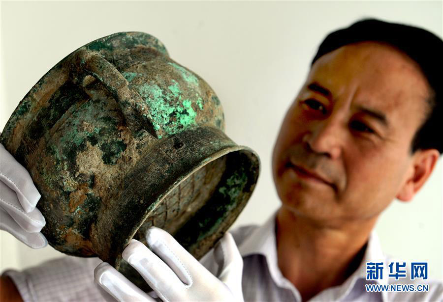 China's earliest imperial jade seal found in Shaanxi province