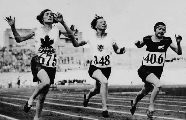 88年奧運會開幕式上的飛鴿撲火