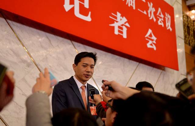 習近平:自然生態(tài)與政治生態(tài)兩手抓