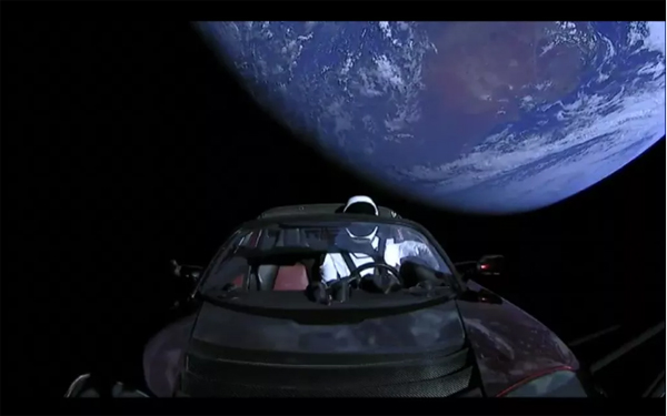 SpaceX獵鷹重型火箭首飛成功！馬斯克的特斯拉跑車(chē)上太空了