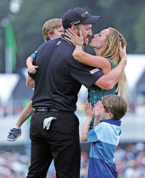 Stars align for weary Walker